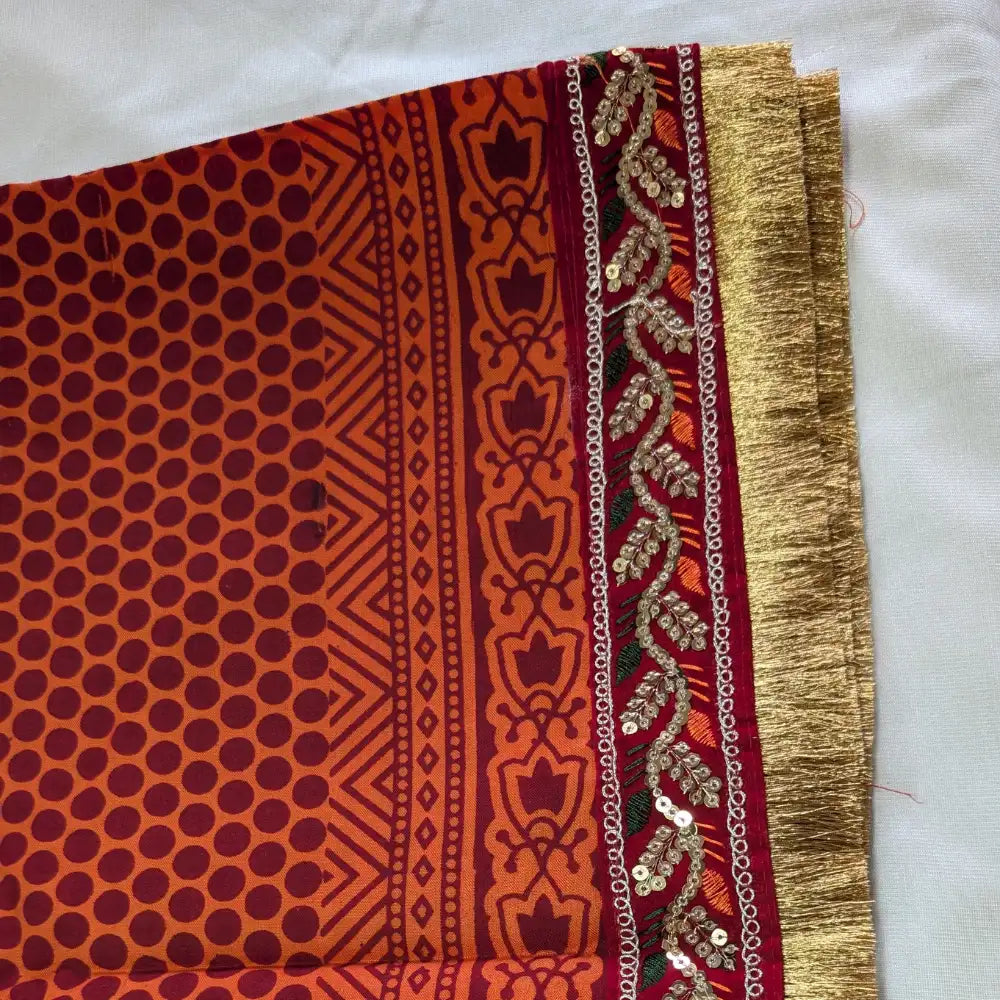 Red lace pichod