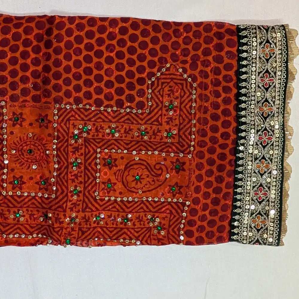 MIJAAT Pahadi Short Pichoda Stole | Georgette Chicken Fabric | Dark Green Katdani Border with Red-Orange Floral Threadwork