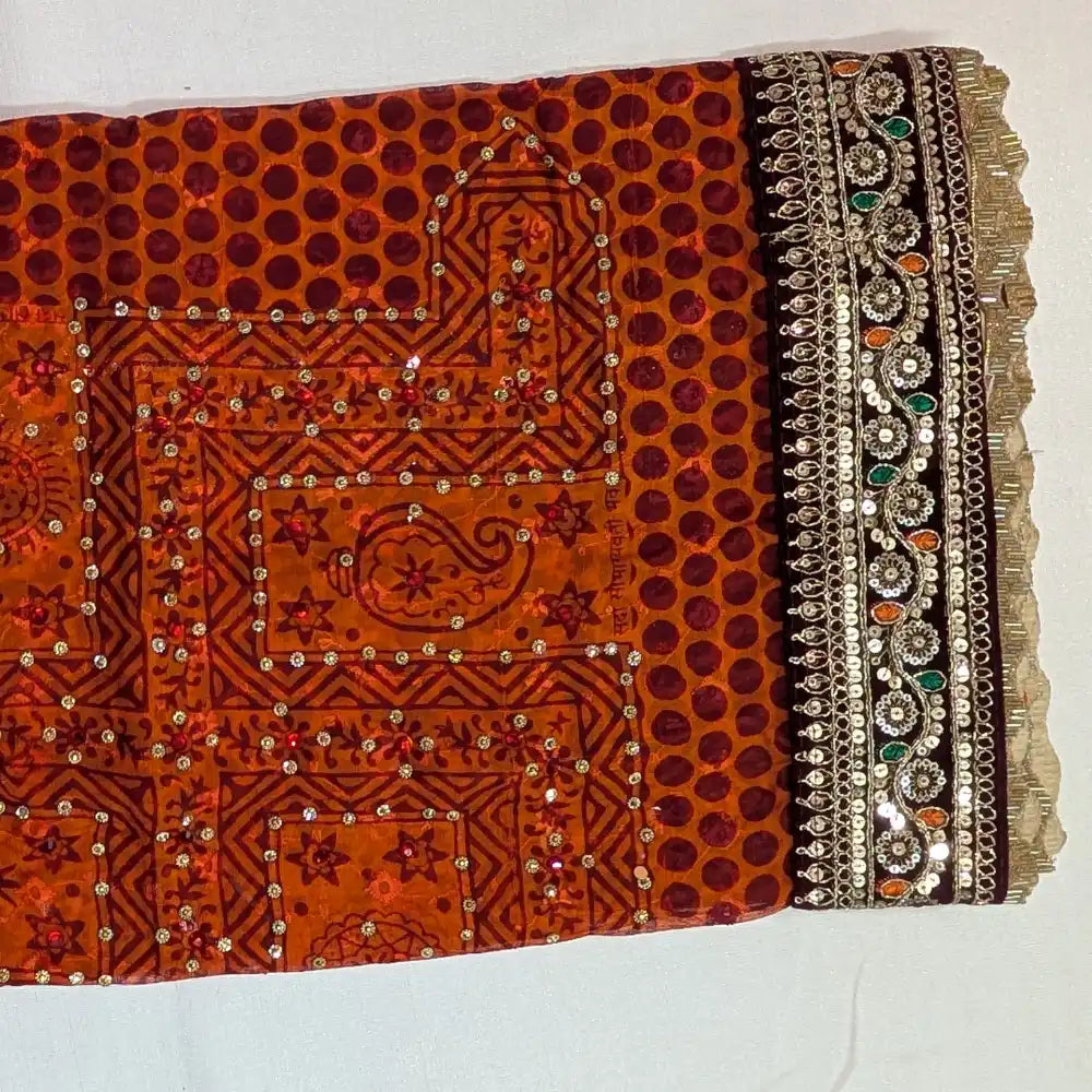 MIJAAT Pahadi Short Pichoda Stole | Georgette Chicken Fabric | Maroon Katdani Border with Floral Vine Threadwork