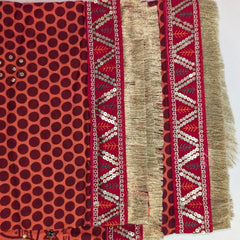 Red lace pichod