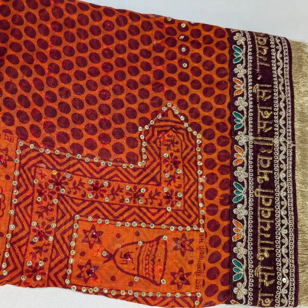 MIJAAT Pahadi Short Pichoda Stole | Georgette Chicken Fabric | Maroon Sada Saubhagyawati Kasab Lace Border