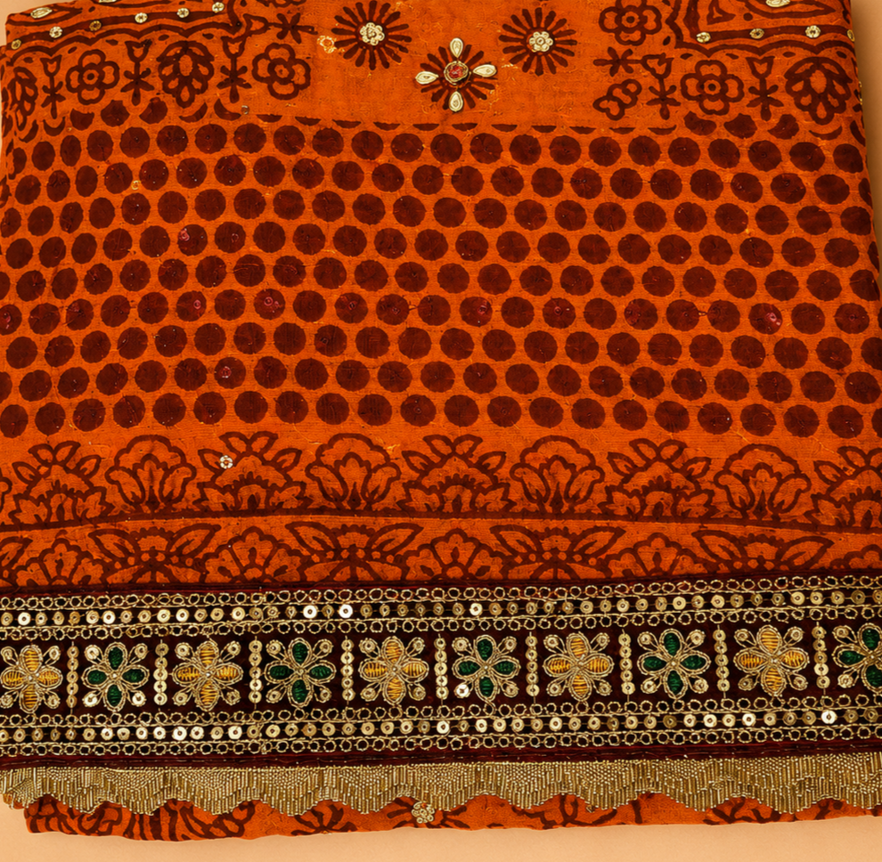 maroon pichora