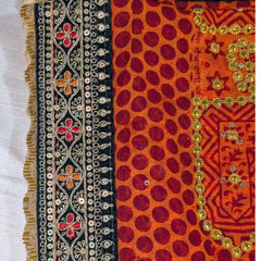 MIJAAT Pahadi Short Pichoda Stole | Georgette Chicken Fabric | Dark Green Katdani Border with Red-Orange Floral Threadwork